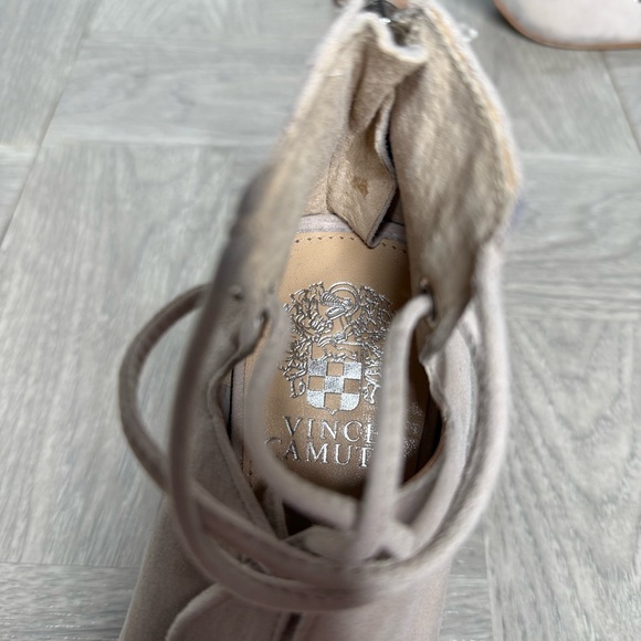 Vince Camuto Nahara Gray Tan Suede Heeled Sandal 8M - Picture 7 of 9